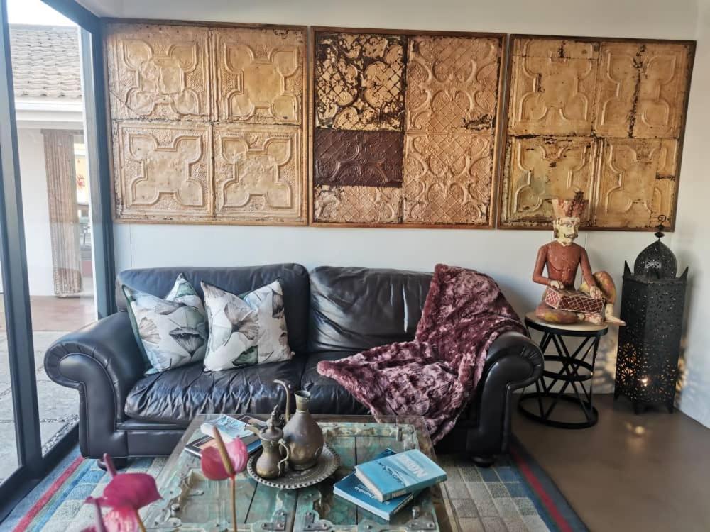 The Rez Guesthouse Walvis Bay Extérieur photo