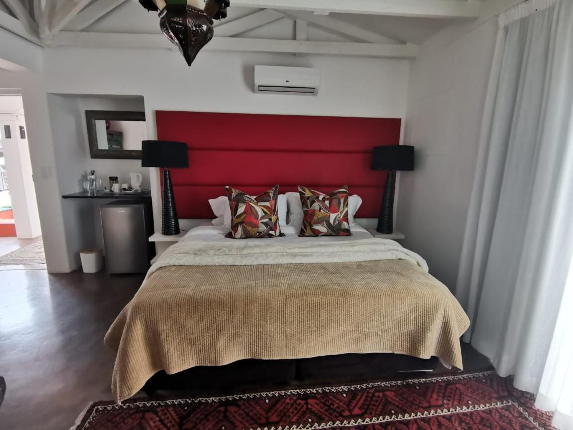 The Rez Guesthouse Walvis Bay Extérieur photo