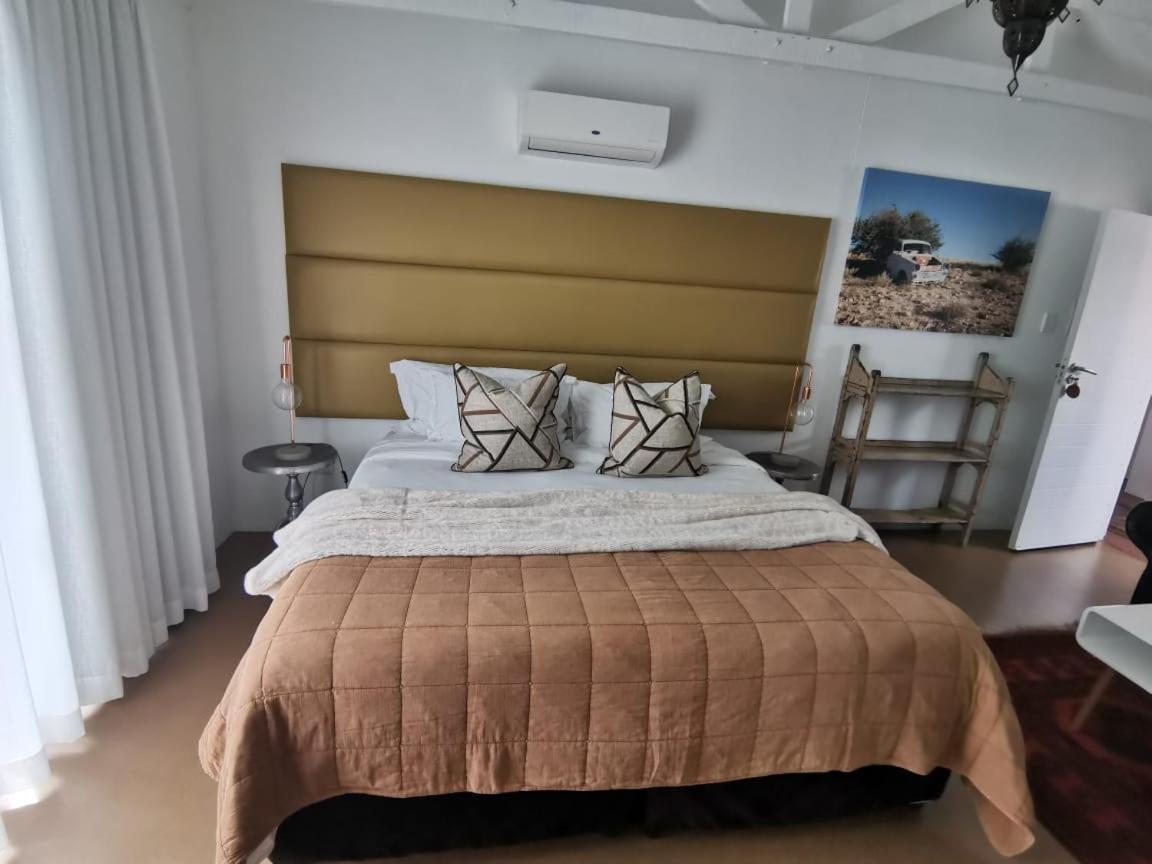The Rez Guesthouse Walvis Bay Extérieur photo