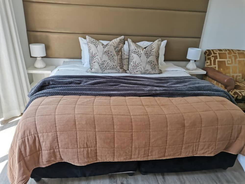 The Rez Guesthouse Walvis Bay Extérieur photo