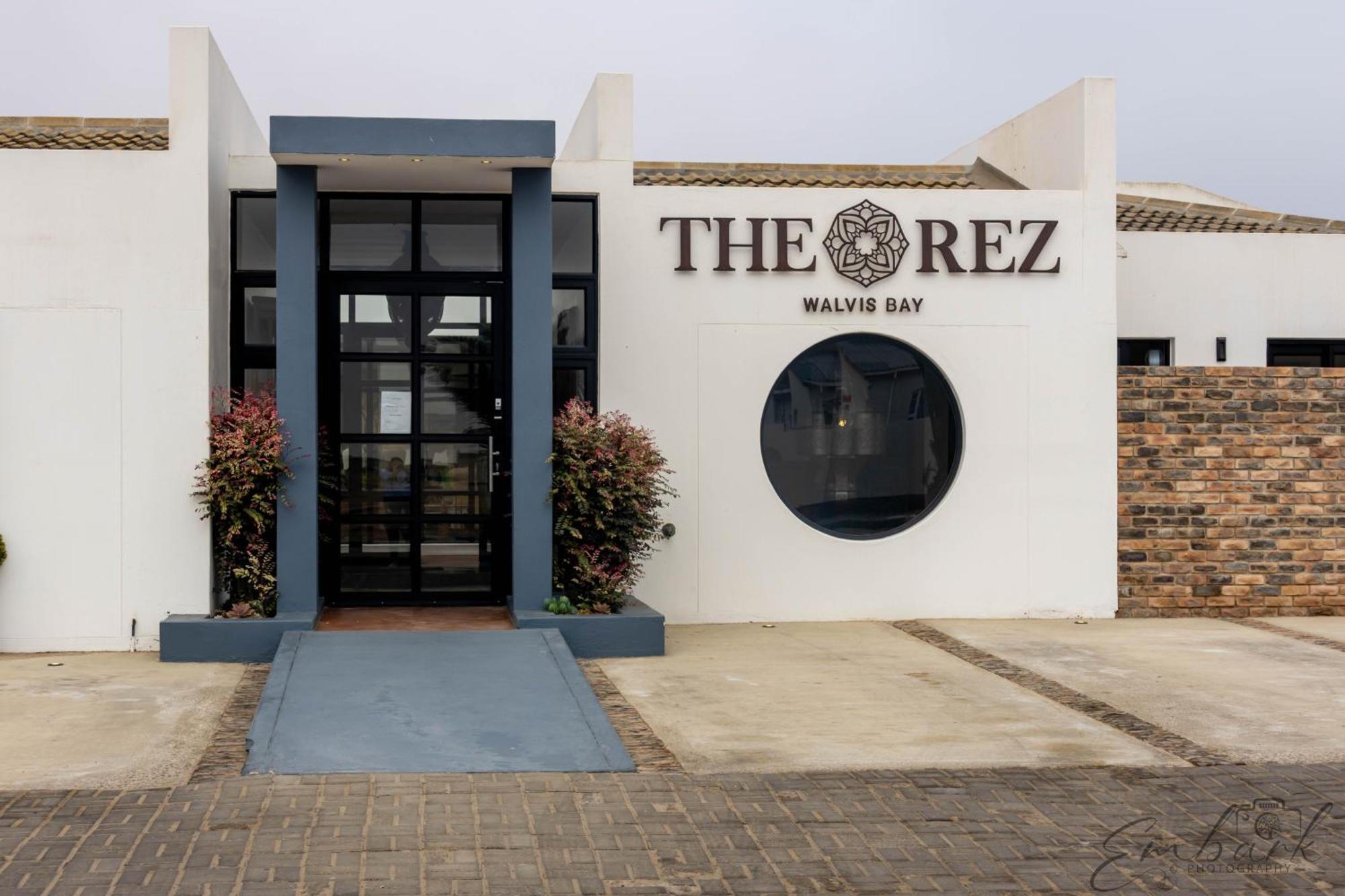 The Rez Guesthouse Walvis Bay Extérieur photo